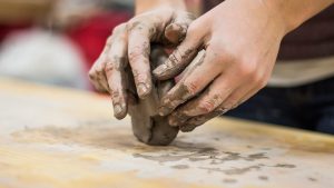 Installations électriques et assistance technique pour ateliers artisanaux